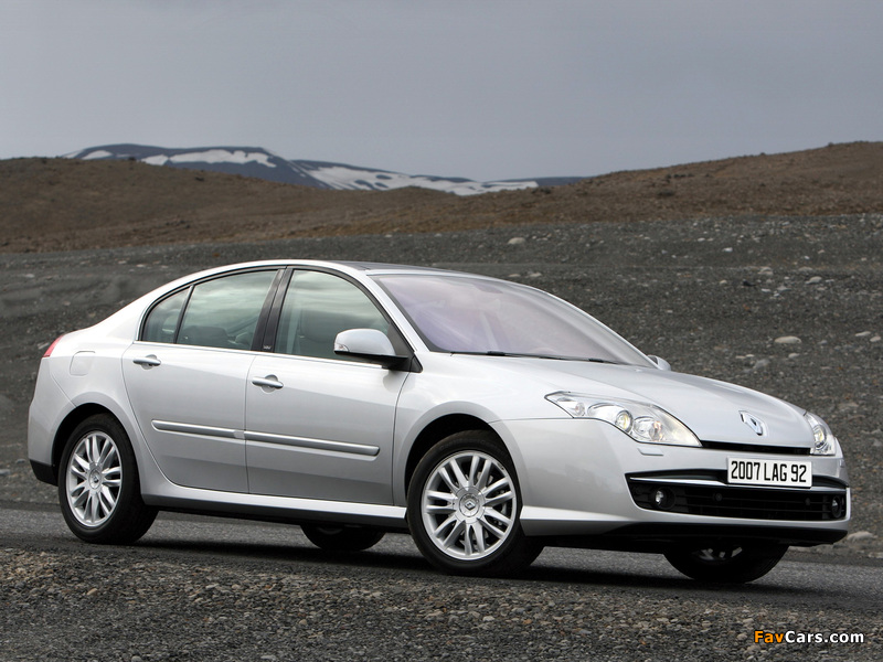 Renault Laguna Hatchback 2007–10 photos (800 x 600)