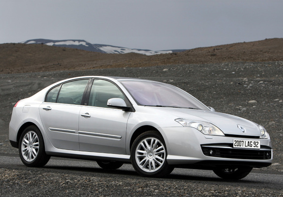 Renault Laguna Hatchback 2007–10 photos