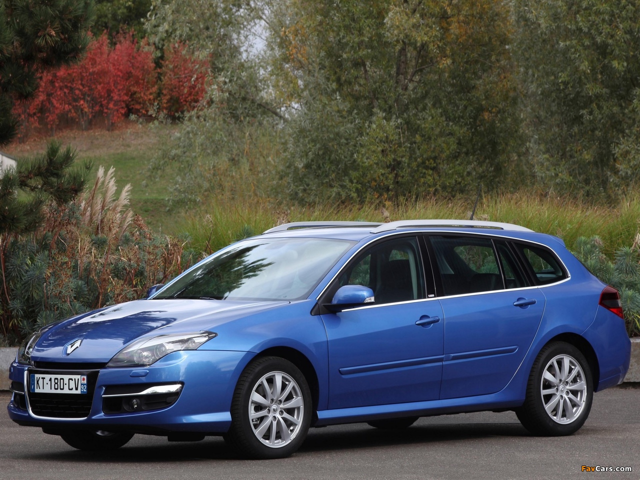 Renault Laguna Grandtour 2010–13 images (1280 x 960)