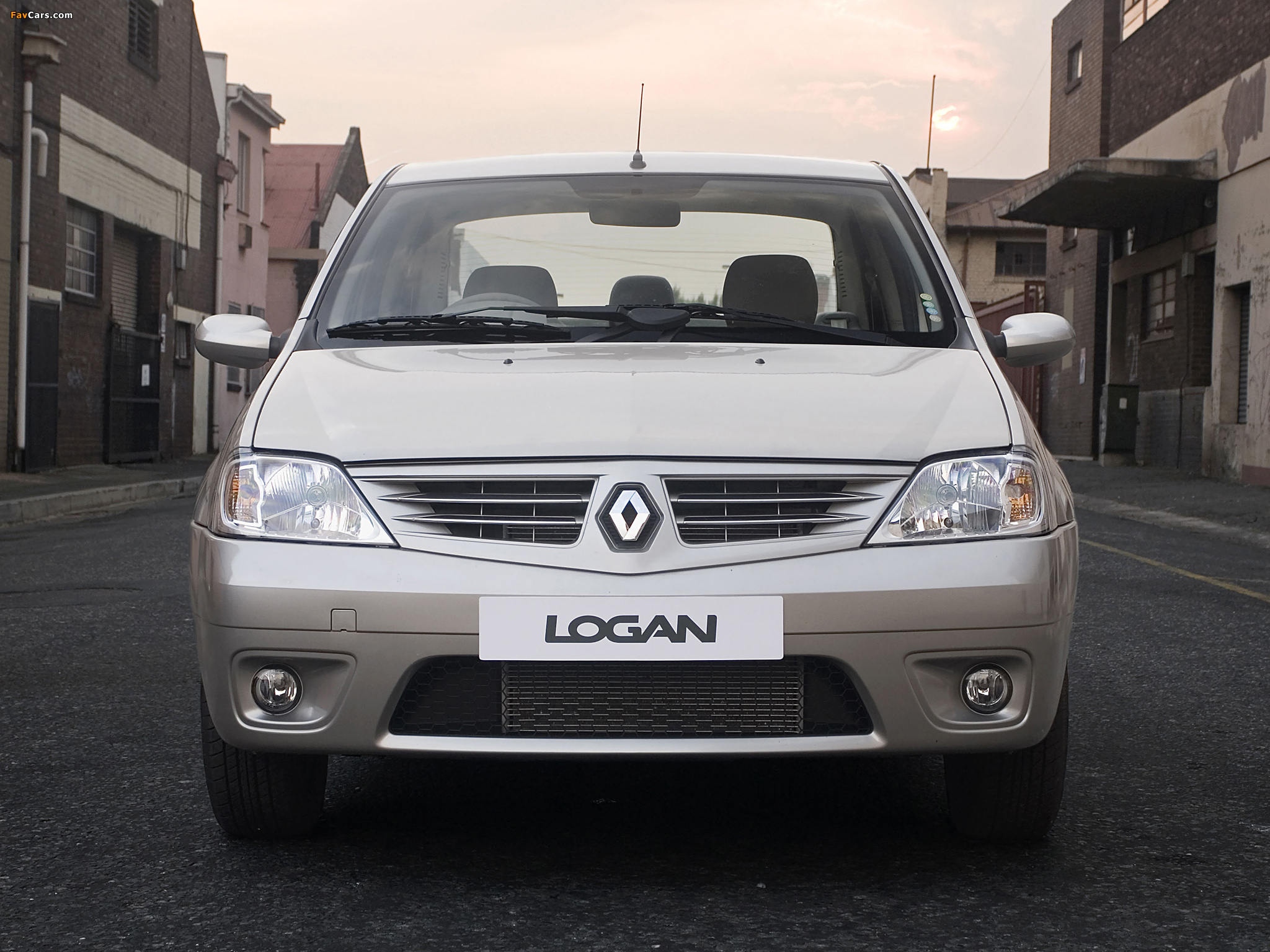 Pictures of Renault Logan ZA-spec 2008–12 (2048 x 1536)