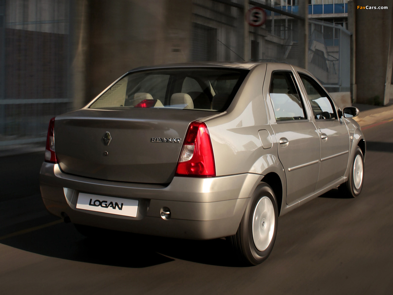 Renault Logan ZA-spec 2008–12 pictures (1280 x 960)