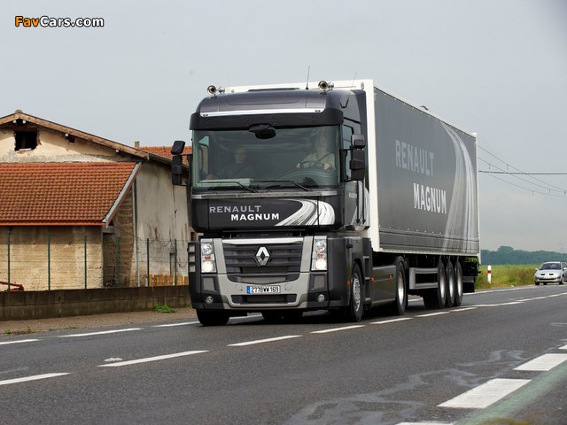 Renault Magnum 2006 wallpapers (640 x 480)