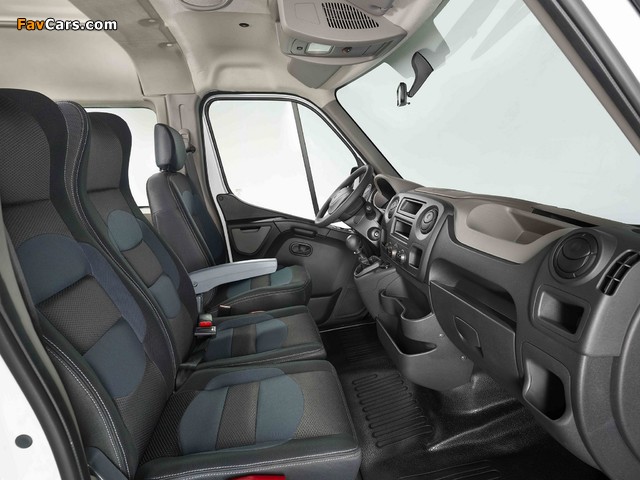 Photos of Renault Master Minibus LWB 2010 (640 x 480)