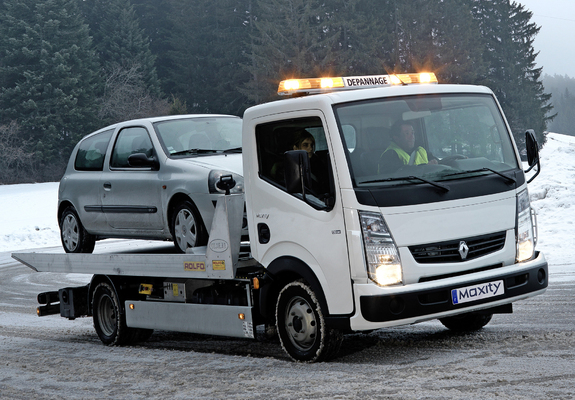 Images of Renault Maxity Tow Truck 2008–13