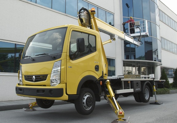 Pictures of Renault Maxity Lift Platform 2008–13