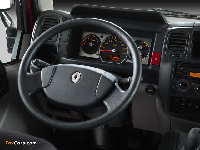 Renault Maxity 2008 images (640 x 480)