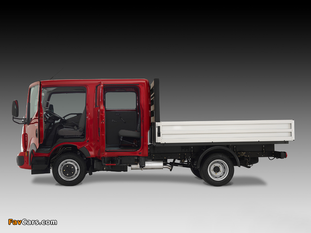 Renault Maxity Double Cab 2008–13 pictures (640 x 480)