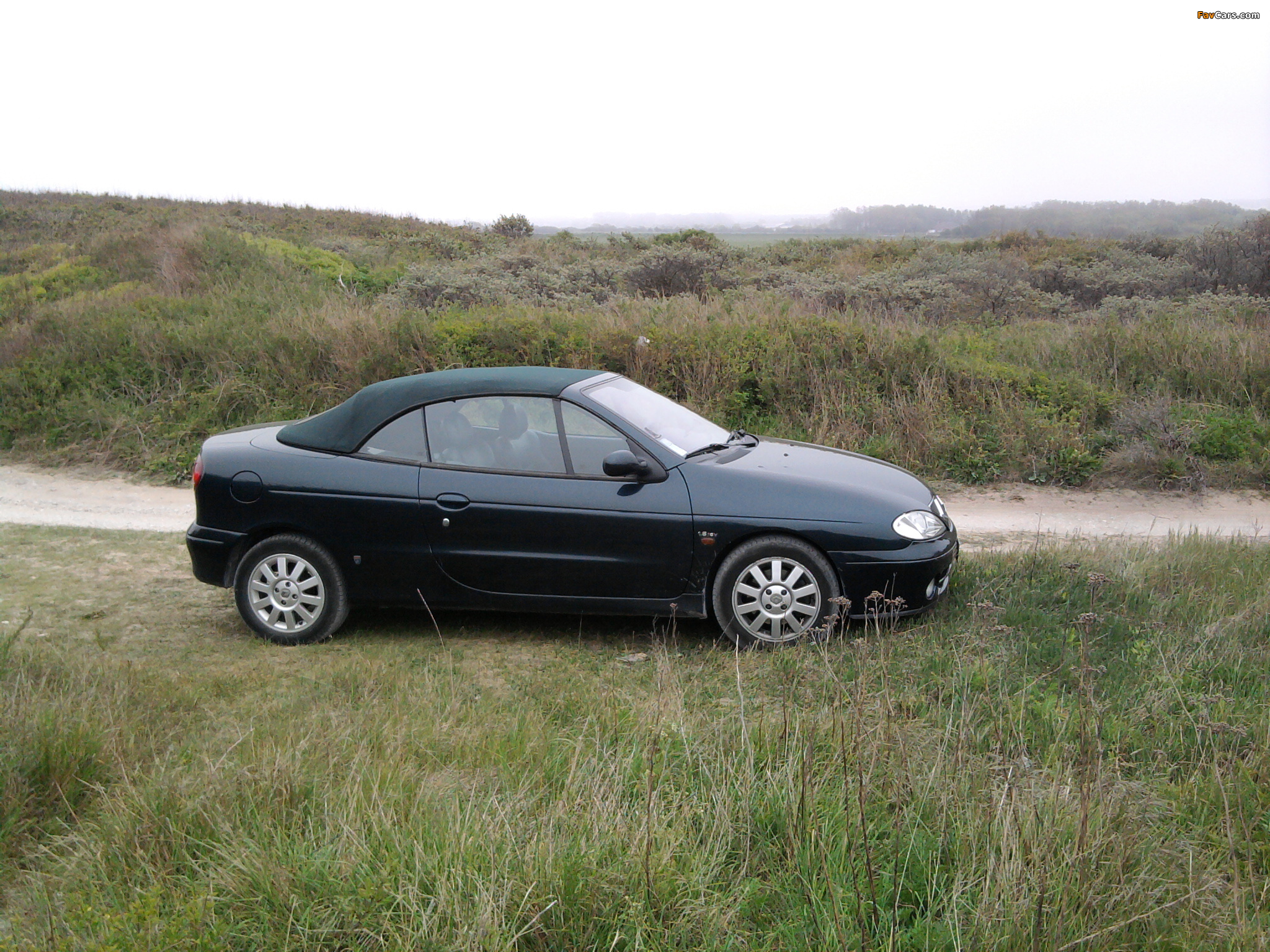 Images of Renault Megane Cabrio 1999–2003 (2048 x 1536)