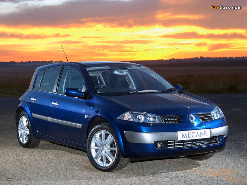 Photos of Renault Megane 5-door ZA-spec 2003–06 (800 x 600)