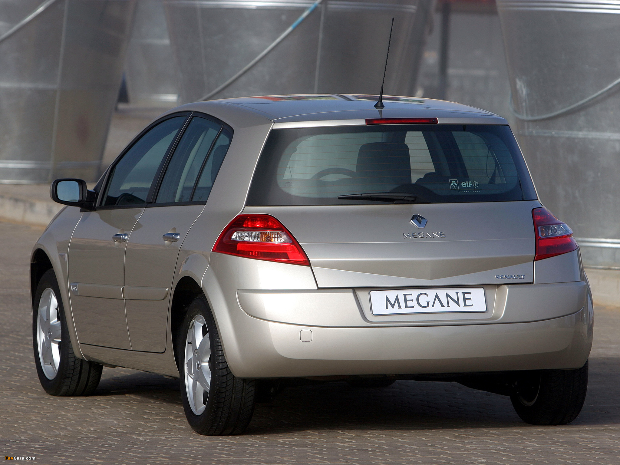Photos of Renault Megane 5-door ZA-spec 2006–09 (2048 x 1536)