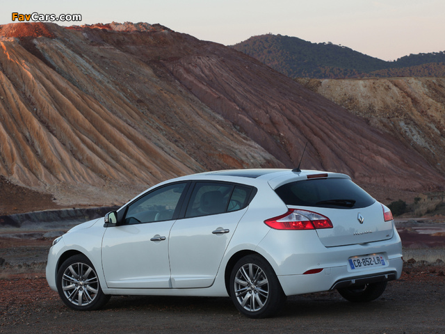 Photos of Renault Mégane GT Line 2012–14 (640 x 480)