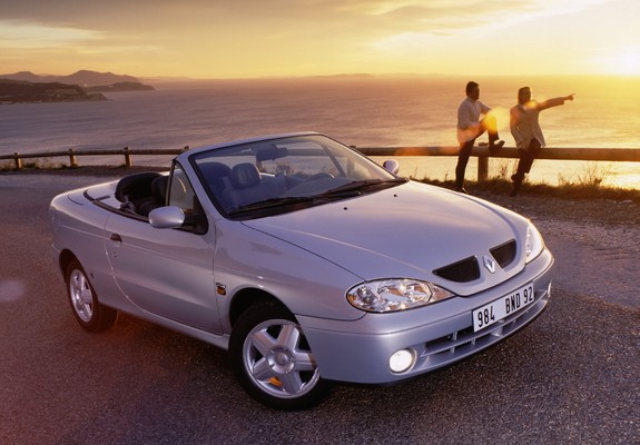 Pictures of Renault Megane Cabrio 1999–2003