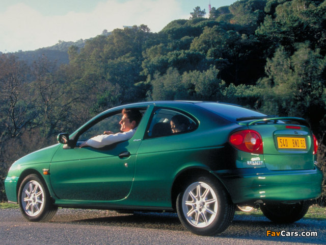 Pictures of Renault Megane Coupe 1999–2003 (640 x 480)