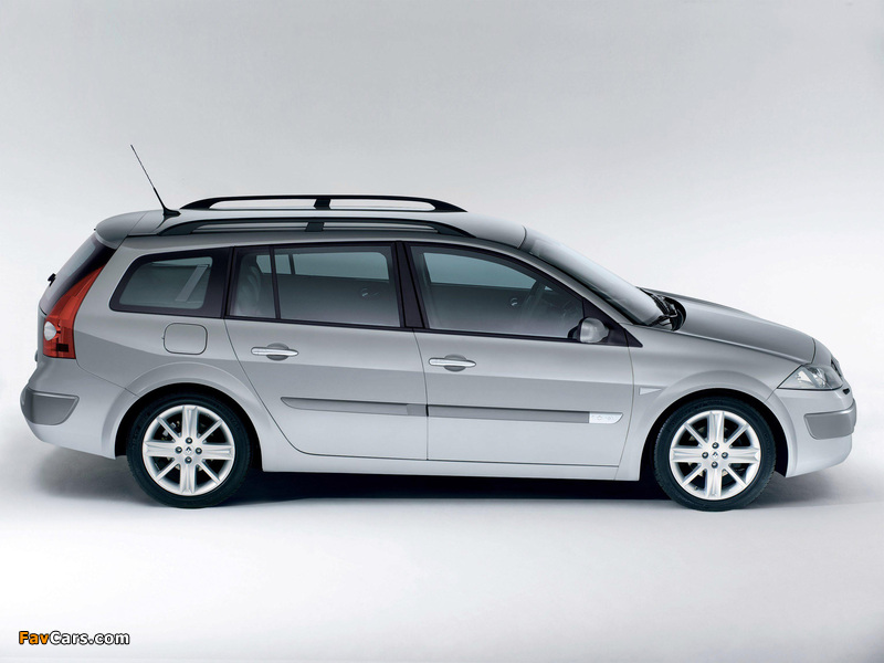 Pictures of Renault Megane Grandtour 2003–06 (800 x 600)