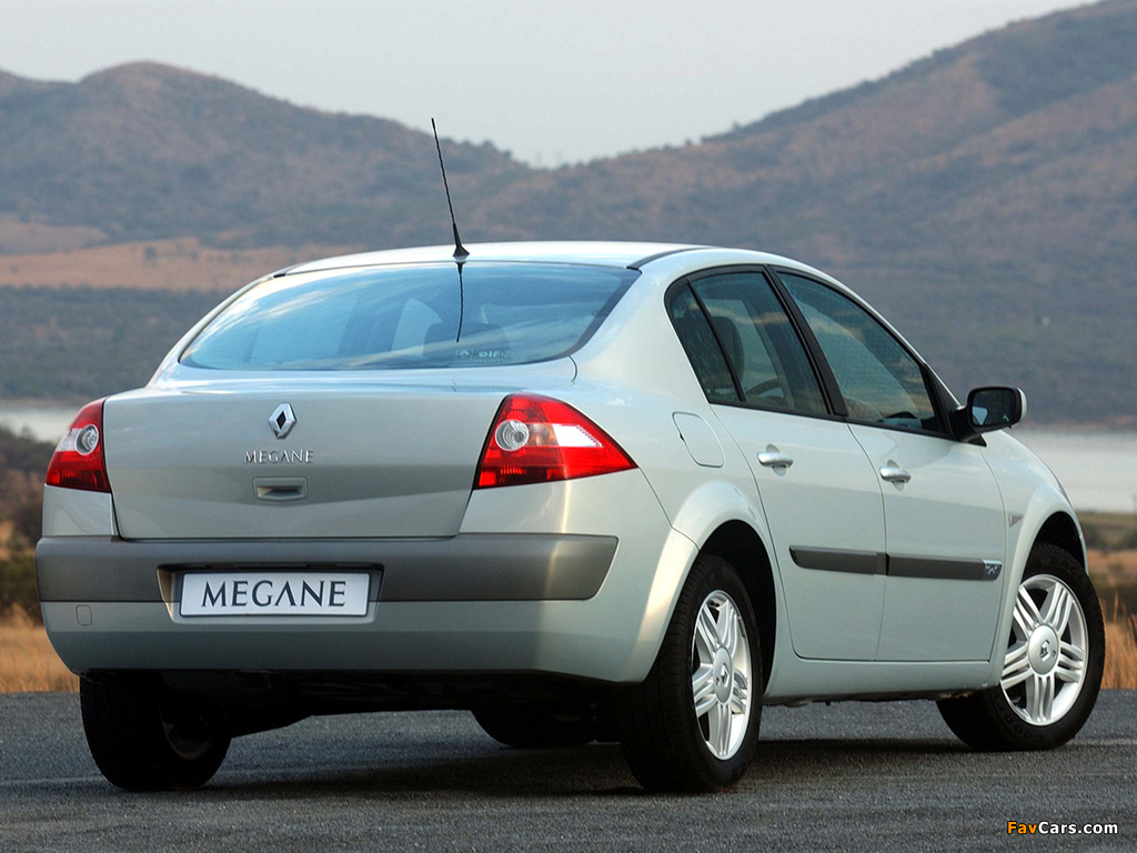 Pictures of Renault Megane Classic ZA-spec 2003–06 (1024 x 768)
