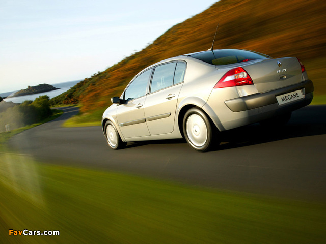 Pictures of Renault Megane Classic 2003–06 (640 x 480)