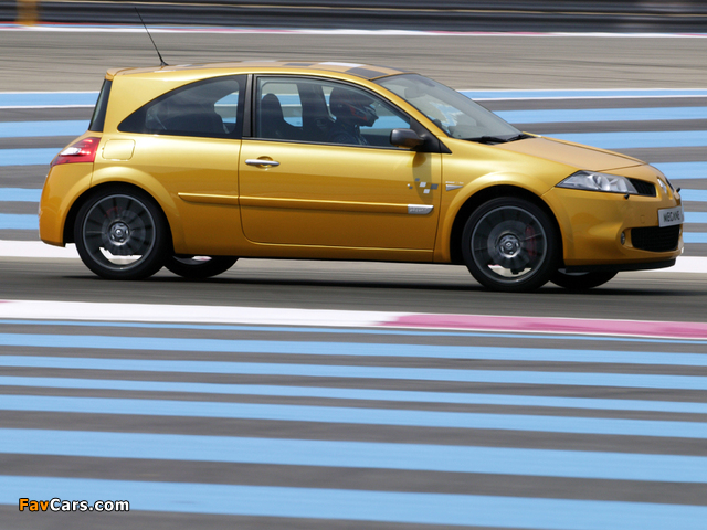 Pictures of Renault Megane RS F1 Team 2006 (640 x 480)
