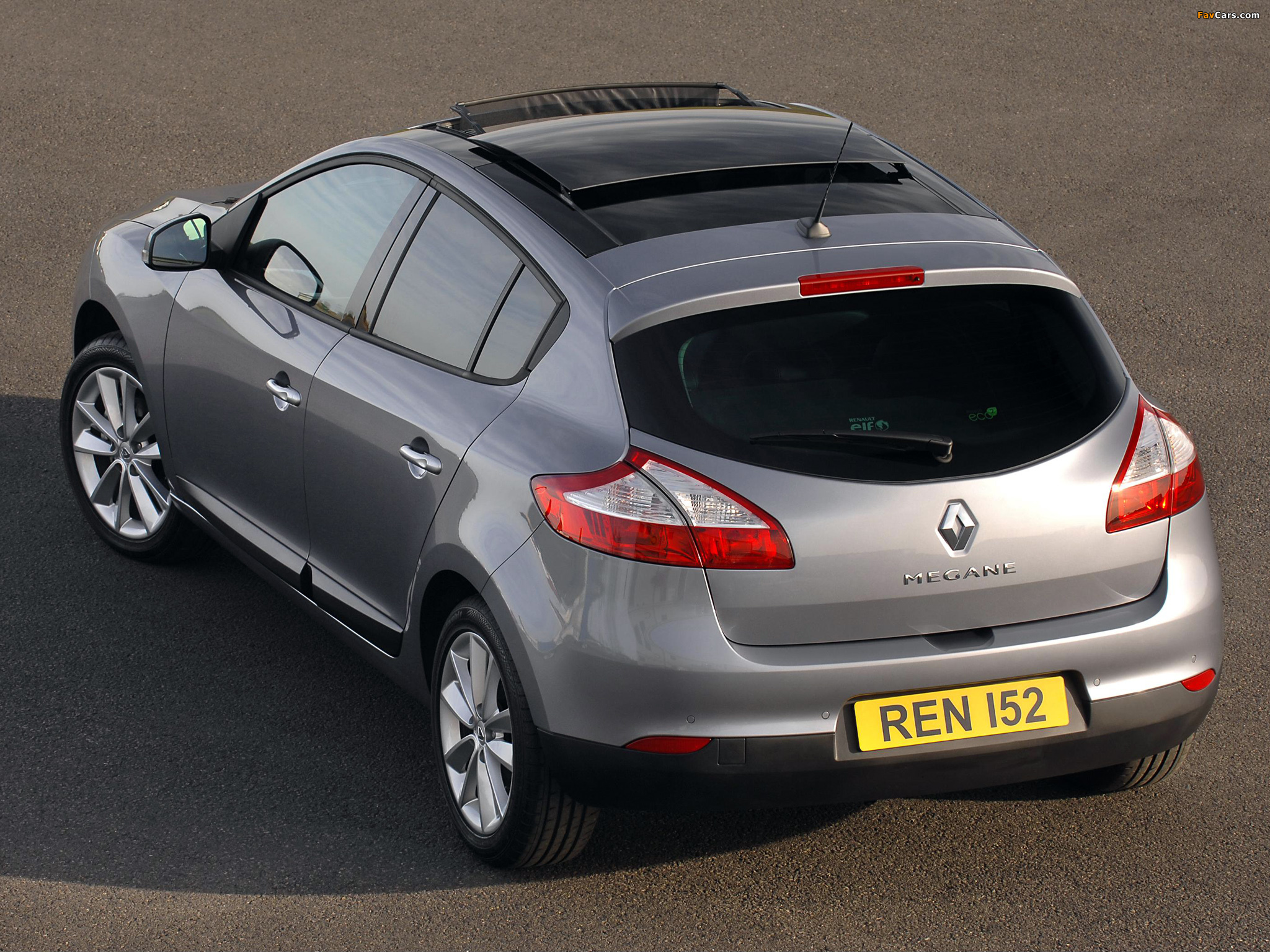 Pictures of Renault Mégane UK-spec 2008–12 (2048 x 1536)