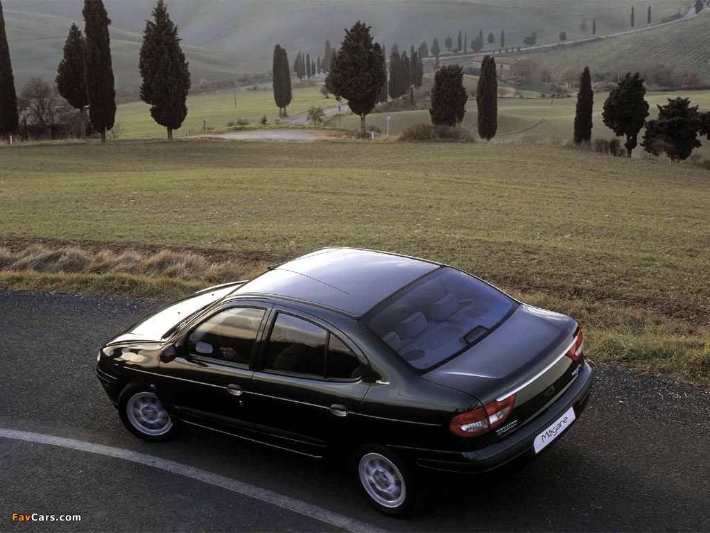Renault Megane Classic 1999–2003 wallpapers (1024 x 768)