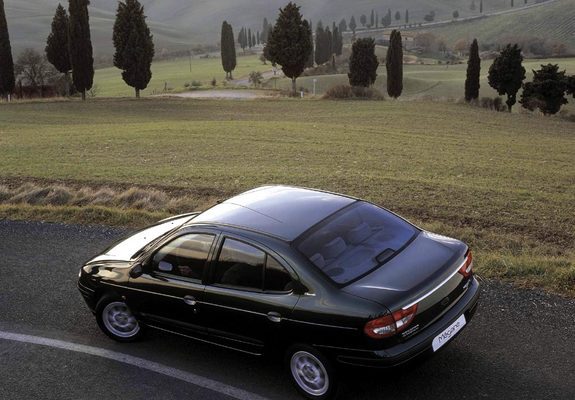 Renault Megane Classic 1999–2003 wallpapers