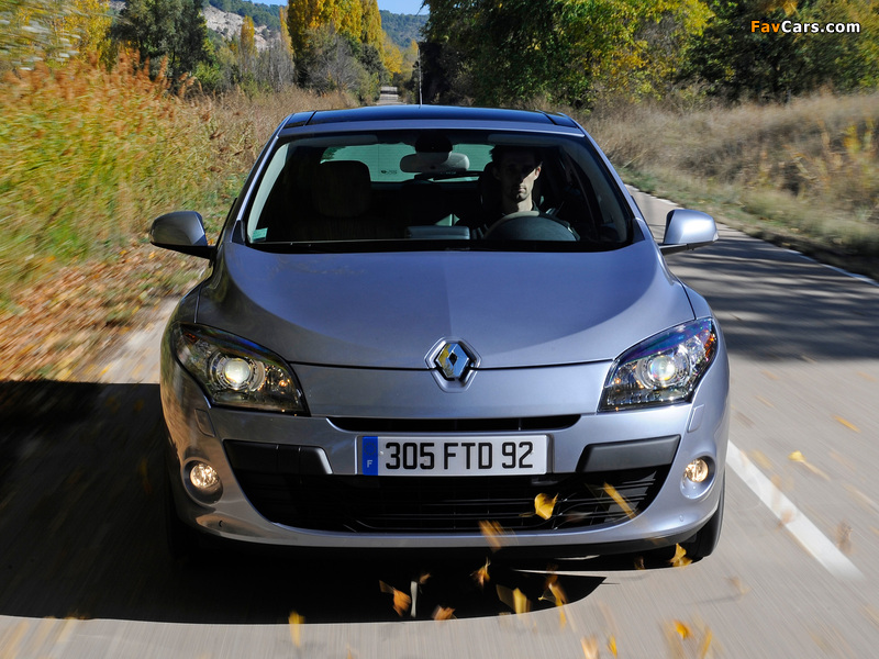 Renault Megane 2008 pictures (800 x 600)