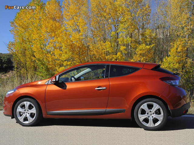 Renault Megane Coupe 2009 images (640 x 480)