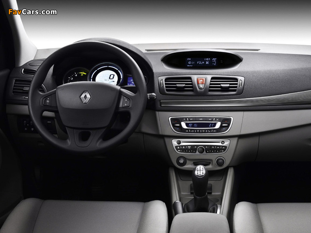 Renault Megane Grandtour 2009 images (640 x 480)