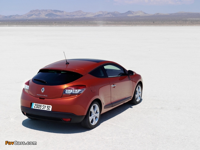 Renault Megane Coupe 2009 pictures (640 x 480)