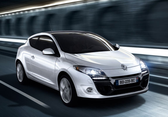 Renault Mégane Coupé 2012–14 pictures