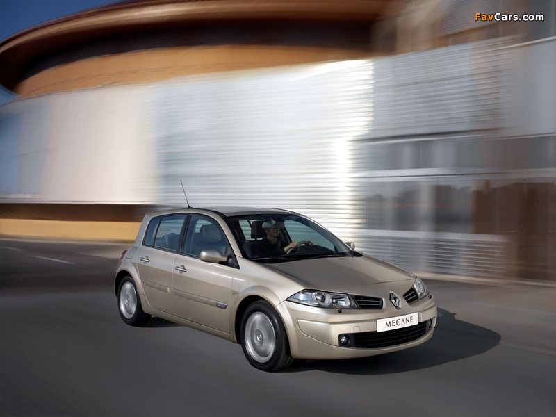 Renault Megane 5-door 2006–08 wallpapers (800 x 600)