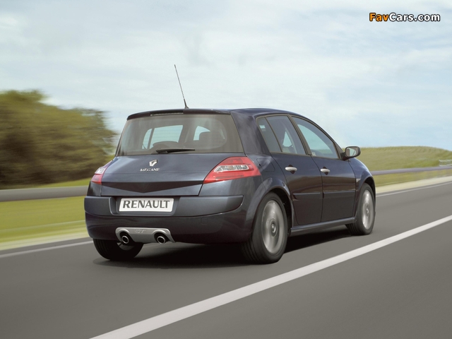 Renault Megane GT 5-door 2006–08 wallpapers (640 x 480)