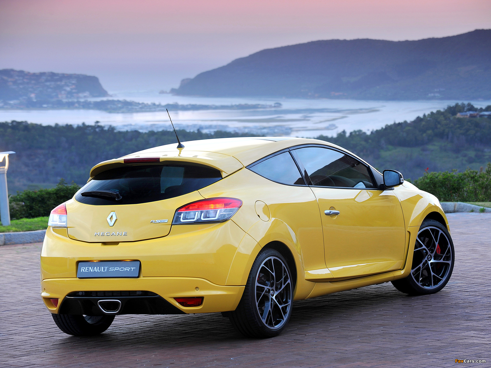 Renault Mégane R.S. 250 ZA-spec 2010–12 wallpapers (1600 x 1200)