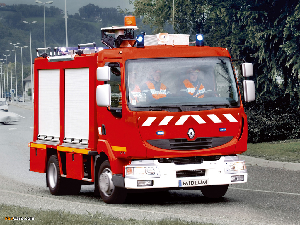Images of Renault Midlum 4x2 Firetruck 2006–13 (1024 x 768)