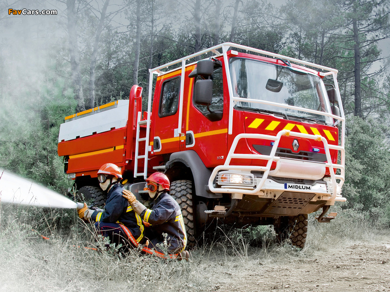 Photos of Renault Midlum Crew Cab 4x4 Firetruck 2006–13 (800 x 600)