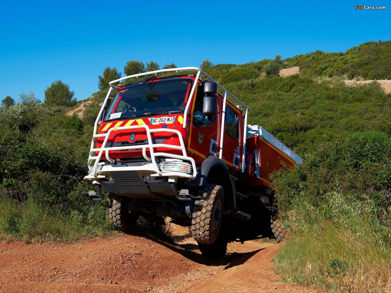 Renault Midlum Crew Cab 4x4 Firetruck 2006–13 pictures (1280 x 960)