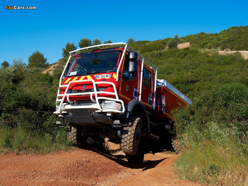 Renault Midlum Crew Cab 4x4 Firetruck 2006–13 pictures (800 x 600)