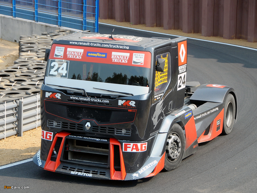 Images of Renault Premium Course Racing Truck 2010 (1024 x 768)
