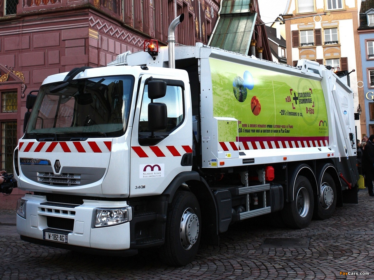 Images of Renault Premium Distribution Hybrys Clean Tech 6x2 Rolloffcon 2011–13 (1280 x 960)