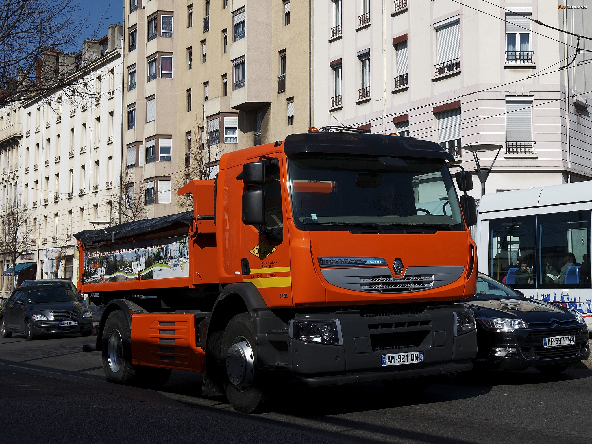 Images of Renault Premium Distribution Hybrys Clean Tech 4x2 2011–13 (2048 x 1536)