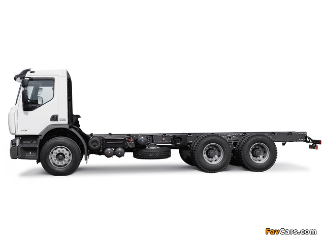 Photos of Renault Premium Lander 6x4 2006–13 (640 x 480)