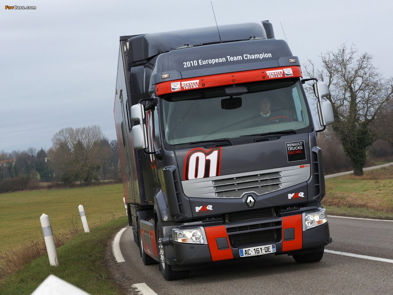 Photos of Renault Premium Route Truck Racing Special Edition 2011–13 (1280 x 960)