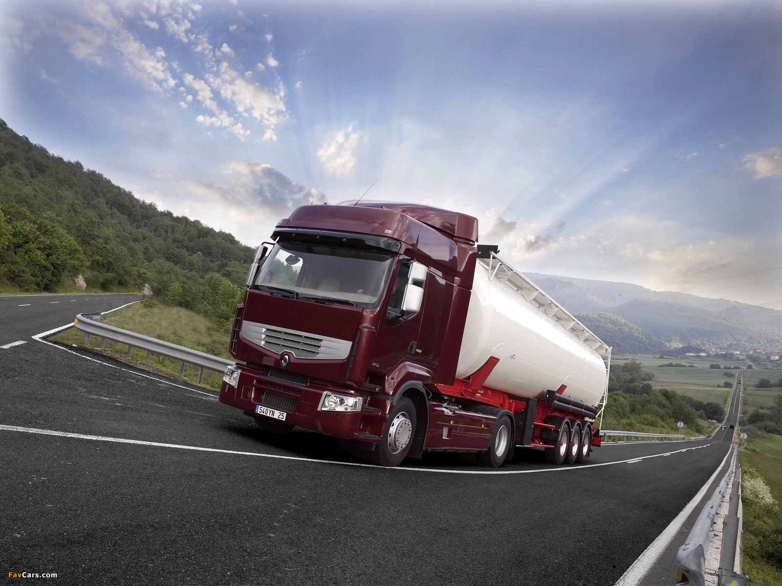 Pictures of Renault Premium Route 4x2 2006–13 (1600 x 1200)