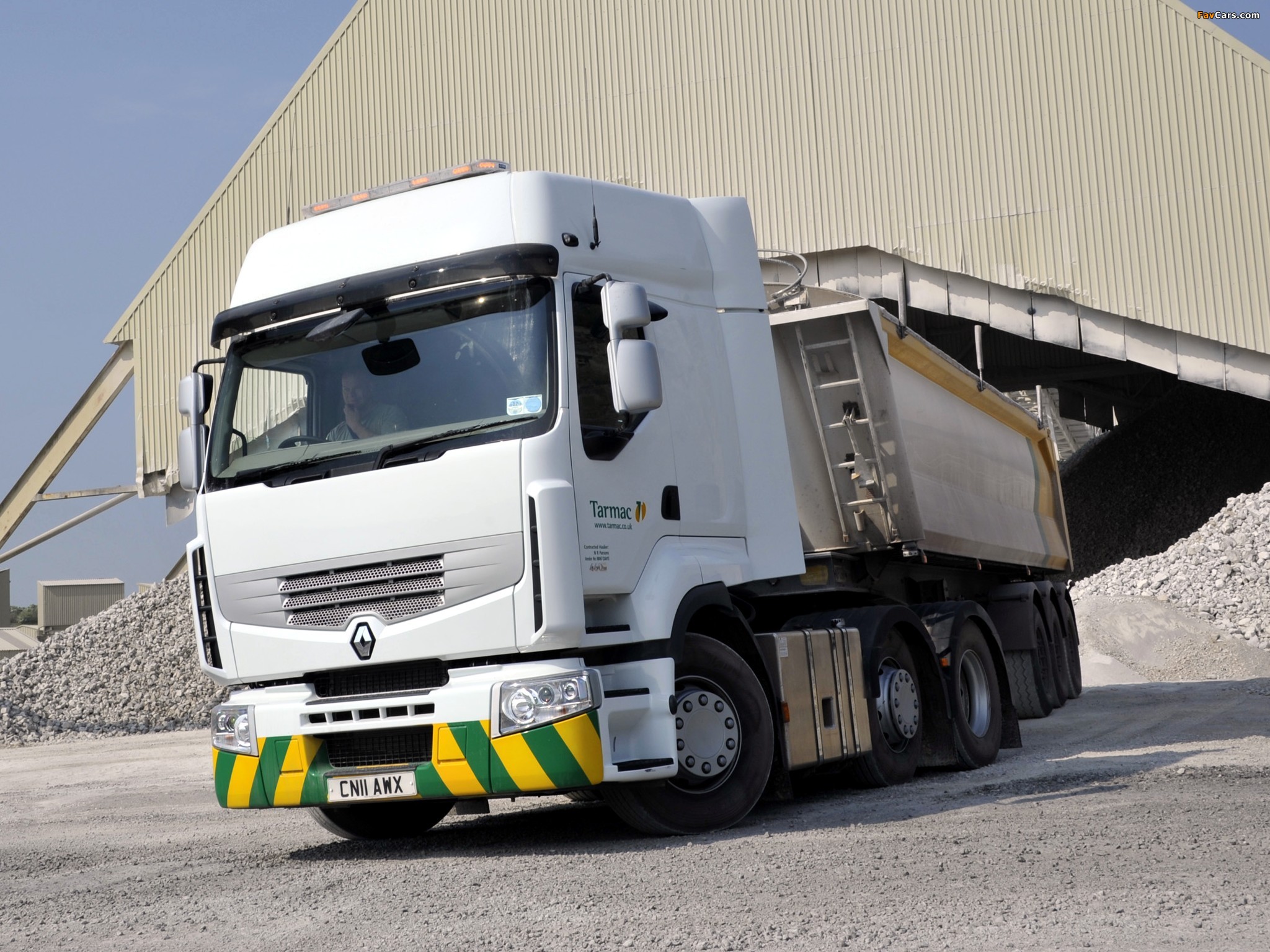 Pictures of Renault Premium Lander 6x2 UK-spec 2006–13 (2048 x 1536)