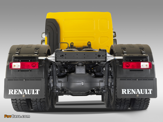 Renault Premium Lander 6x4 2006–13 photos (640 x 480)