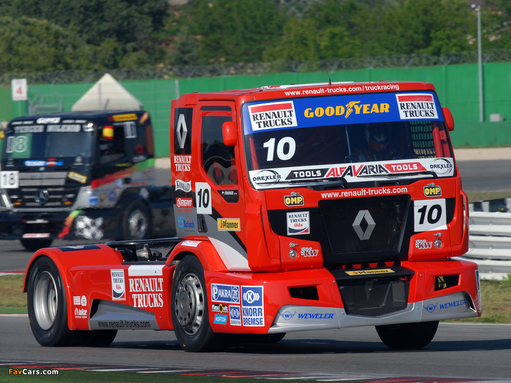 Renault Premium Course Racing Truck 2011 wallpapers (1024 x 768)