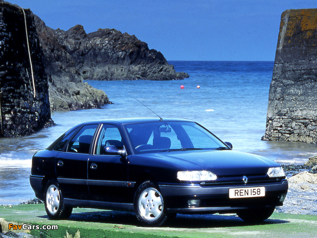Renault Safrane UK-spec 1992–96 pictures (640 x 480)