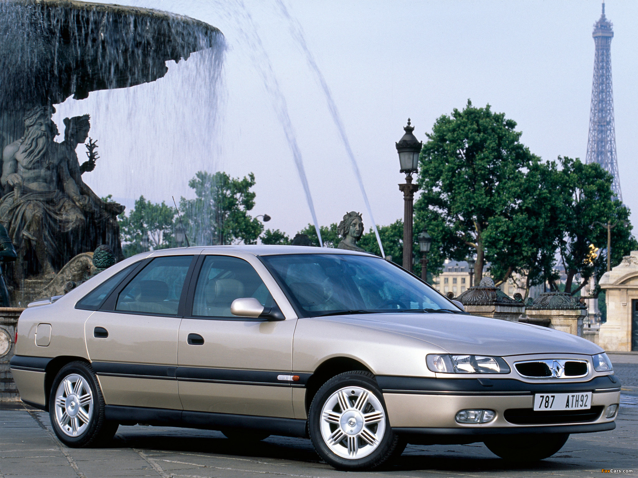 Renault Safrane 1996–2000 images (2048 x 1536)