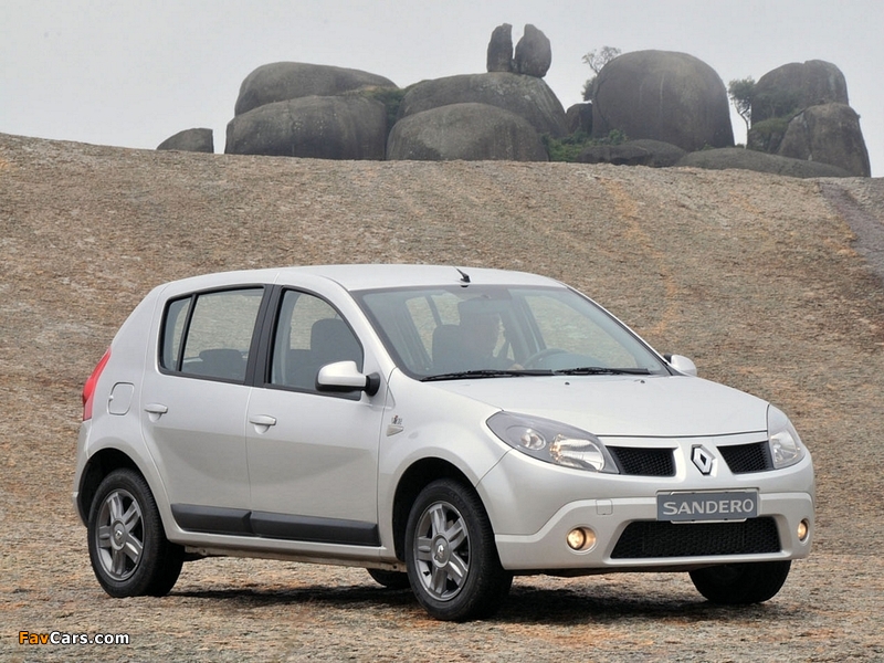 Renault Sandero Vibe 2010 images (800 x 600)