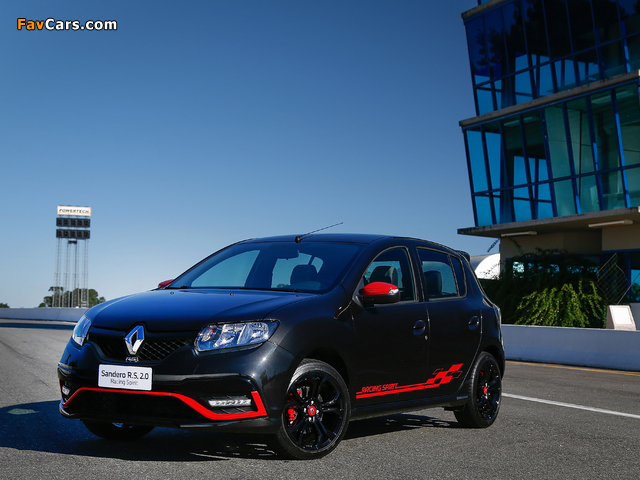 Renault Sandero R.S. 2.0 