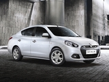 Renault Scala 2012 pictures